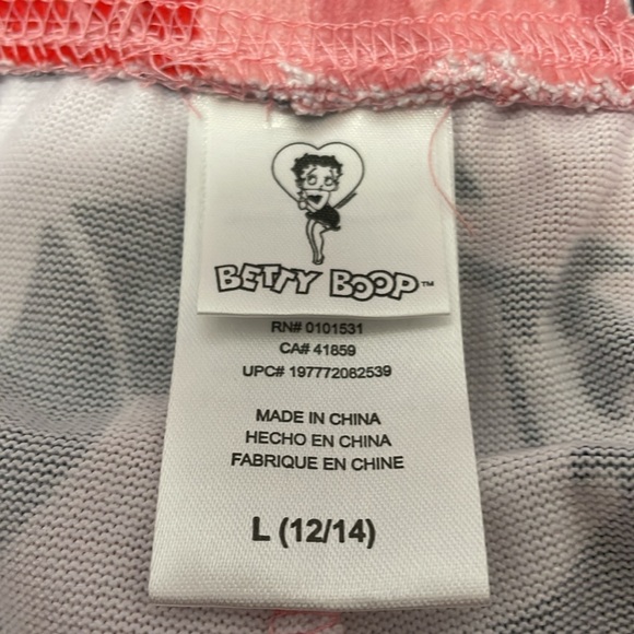 Pjs - Picture 2 of 3